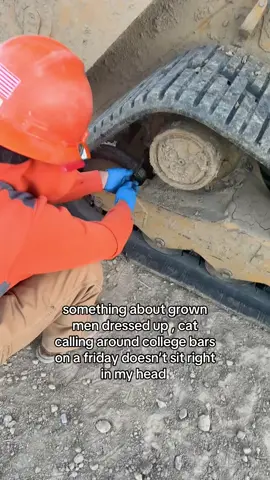 catch me at work, yall can keep your party girls 🤠 #fyp #trending #ohio #construction 