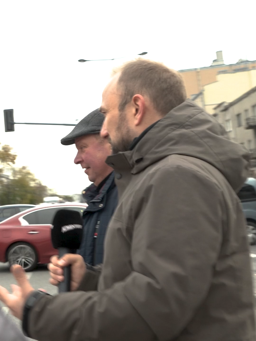 #Halloween? KATOLIK tego nie obchodzi! #Polacy barykadują drzwi. Cukierka nie dam i POGONIĘ! Oglądajcie #komentery ! Cały materiał na YouTube na kanale Super Expressu!