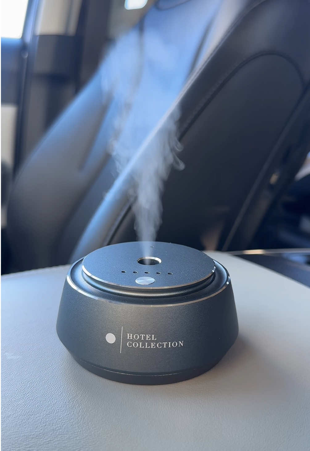 I’m telling you most people have a car and this would make a great Christmas gift! Hotel Collection scents in a waterless car diffuser🙌🏻 #hotelcollection #hotelcollectionscents #waterlessdiffuser #diffuser #tiktokshopblackfriday 