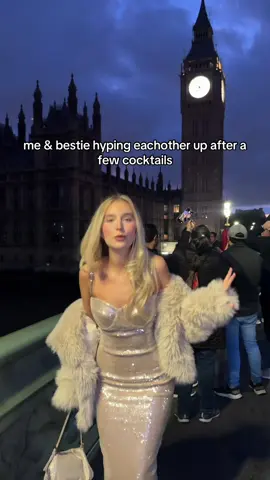 especially after a cocktail #bestfriend #london #aesthetic 