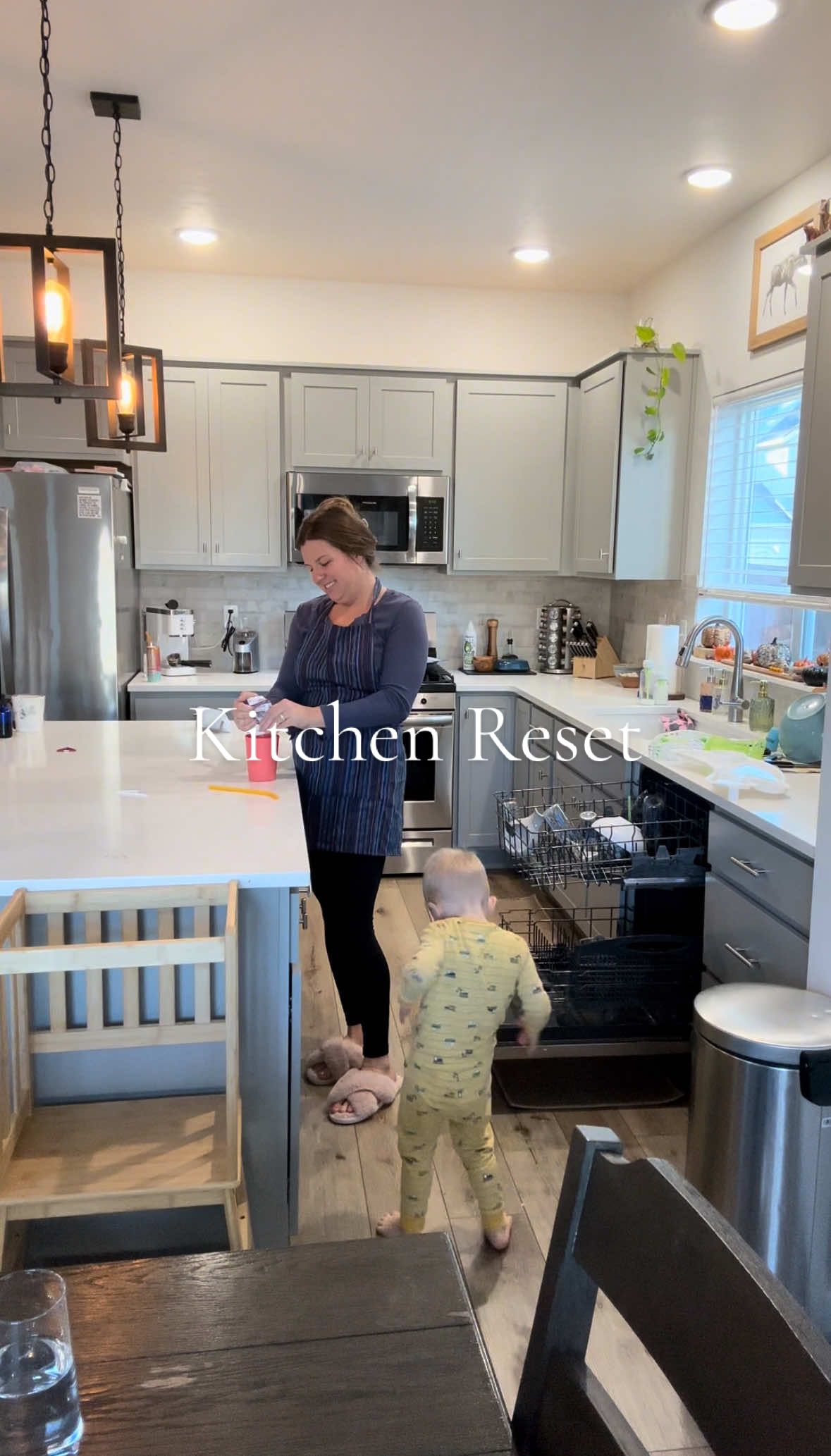 Thursday night football tonight, whose watching? #cleaning #kitchen #sahn #NFL #football 