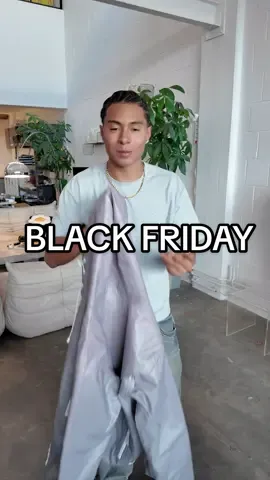 Zu Ende schauen, wichtig… . . . #fashion #blackfriday #sale #deputydepartment #streetwear 