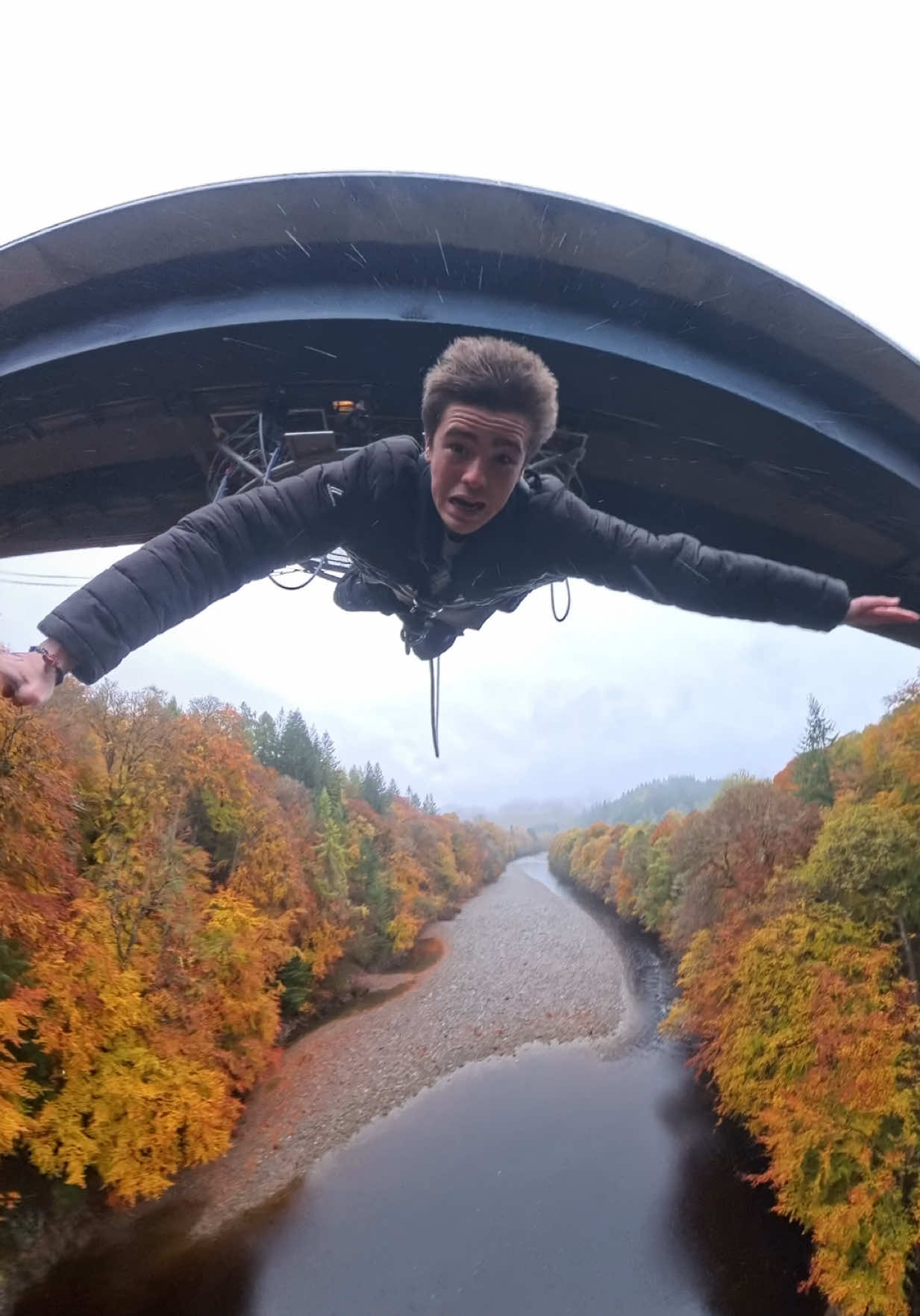Have you ever wondered what happens after you jump? We’ll show you😆 #highlandfling #Scotland #bungee #adrenaline 