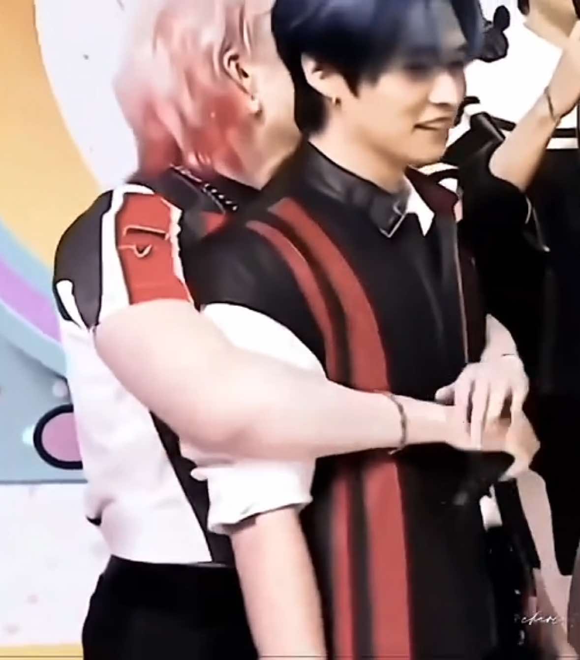 #MINCHAN || mom and dad 🥹 they have so much love for each other🥹 #straykids #straykidsedit #leeknow #bangchan changbin hyunjin han felix seungmin jeongin Kpop edit foryou fyp skz stay ship skzcode tour fancam friendship vsp videostar  Good quality cute Lee Know and Bang Chan edit Wholesome minchan edit