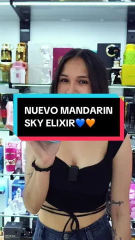 Mandarin Sky Elixir💙🧡 🚨Un golpe de mandarina fresca que te hace sentir limpio, moderno y lleno de energía desde el primer spray. Huele jugoso, vibrante y adictivo, perfecto para usar todos los días y dejar una estela que hace que la gente te pregunte qué llevas puesto.  #perfumes #aromas #fragancias #perfumeria #mandarinskyelixir 