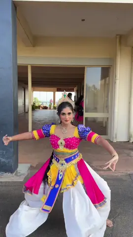 #pahatharata #dancecover#choreography #traditional #trending 