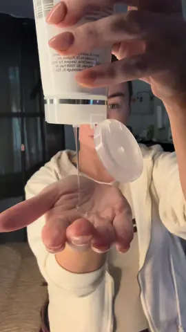 Mini facial with my new Circadia products. I’m loving everything! #circadia #circadiaskincare #estheticiantok 