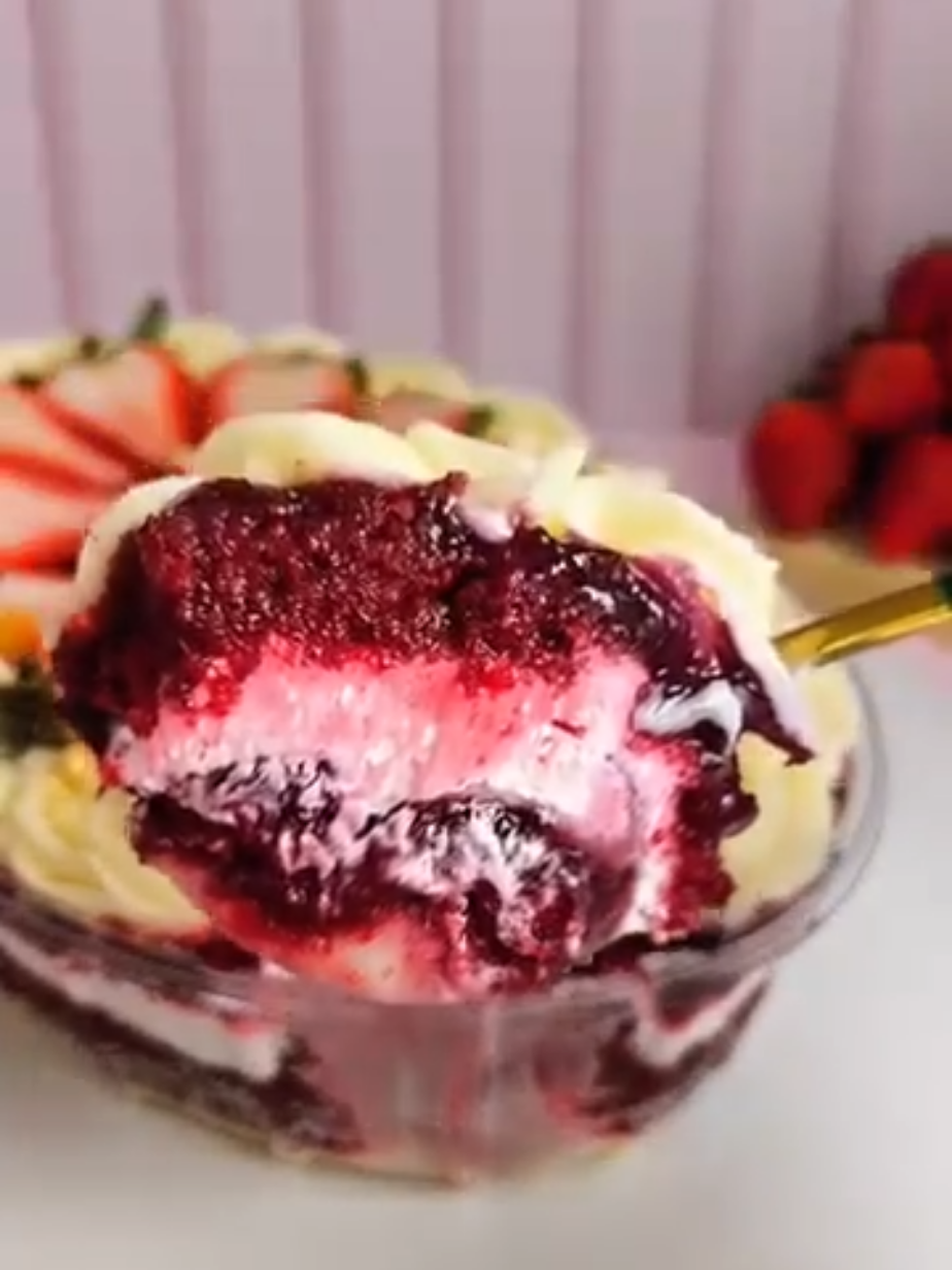 Todas as minhas receitas estão disponíveis no link do meu perfil. #negocios #natal #rendaextra #bolo #dinheiro 