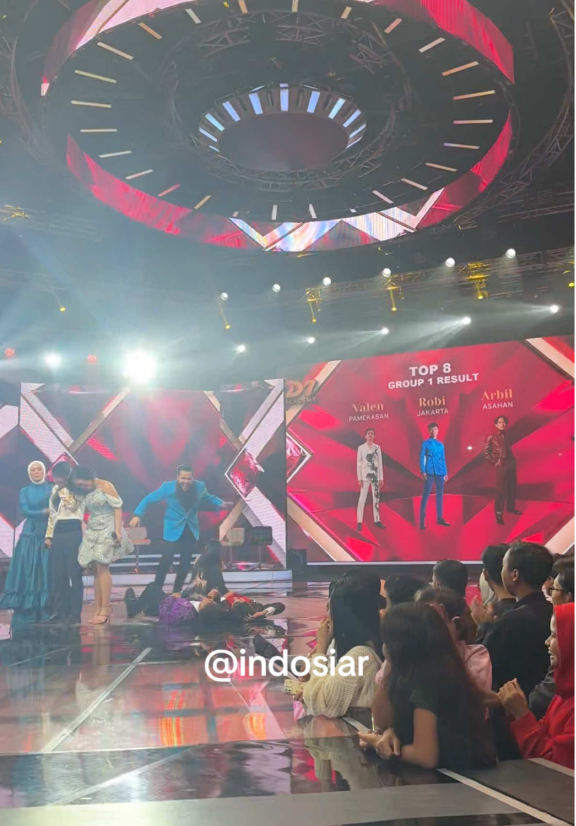 Semua banjir air mata! Top 8 group 1 LOLOSSS SEMUAA🔥🥹 . . #IndosiarBawaDangdutBerkelasBerkualitas #DAcademy7Indosiar #DAcademyIndosiar