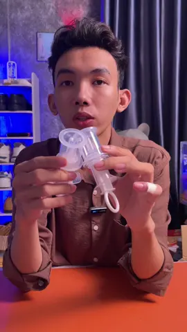 Dụng cụ cho ăn thuốc cho Em Bé