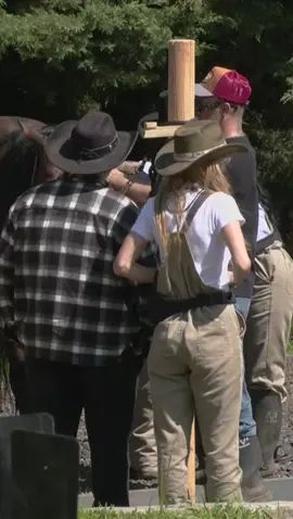 Mis granjeros hoy tuvieron una clase sobre la forma correcta de bañar a los caballos 🐴💦, ¡han aprendido muchísimo y están listos para cuidar a Canelo como expertos! Lunes a viernes 9:00 p.m. por Azteca UNO Domingo La Gala 8:00 p.m. por Azteca UNO #LaGranjaVIP 🌾 transmisión 24/7 en #DisneyPlus, vive la experiencia completa.