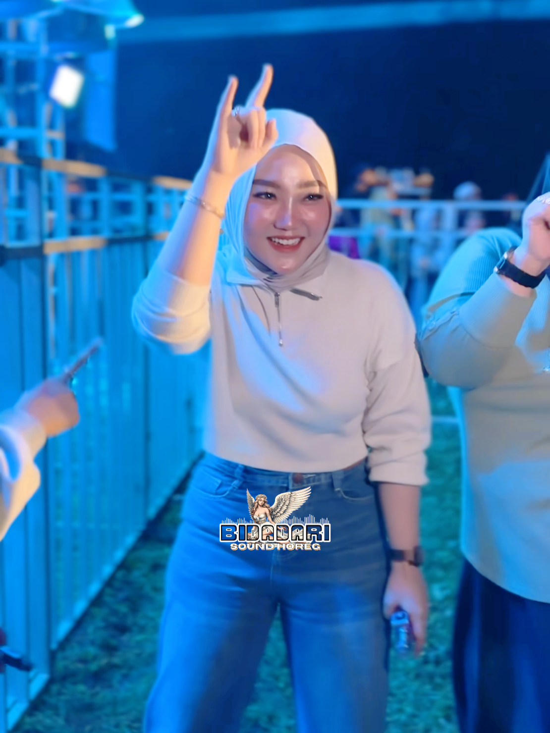 Alodine Menyala🤩@angelitaseptiana @Imaproduction #bidadarisoundhoreg #horeg #soundhoreg #ceksound #horegjawatimur 
