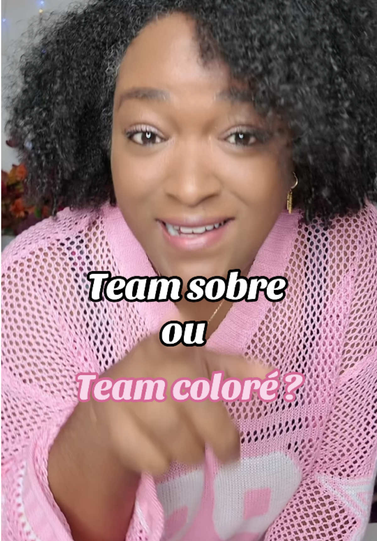 Réponse à @Le M🤞🏾 merci pour ton soutien 💕 vous êtes team couleurs ou sobre ? #tiktokshop #tenuedujour #outfit #pullbarbie #rose #maelliaetmamandamour #aurelie 