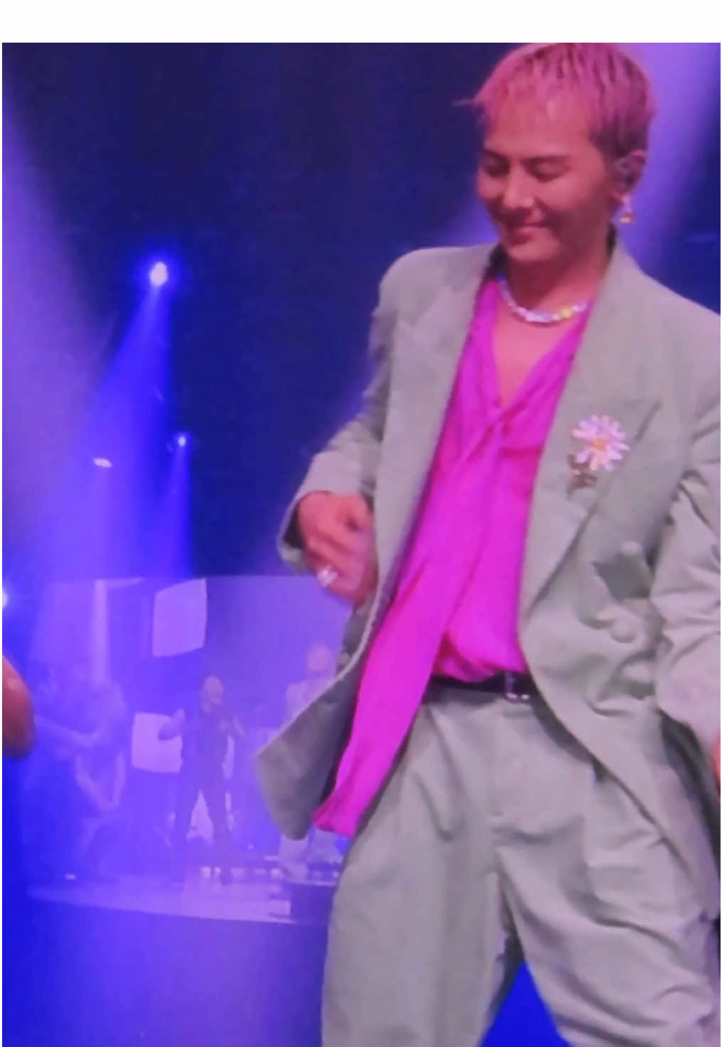 G-DRAGON IN CINEMA ÜBERMENSCH   #지드래곤 #권지용 #GD  #BIGBANG #GDRAGON @FANPLUSONEDOTCOM 