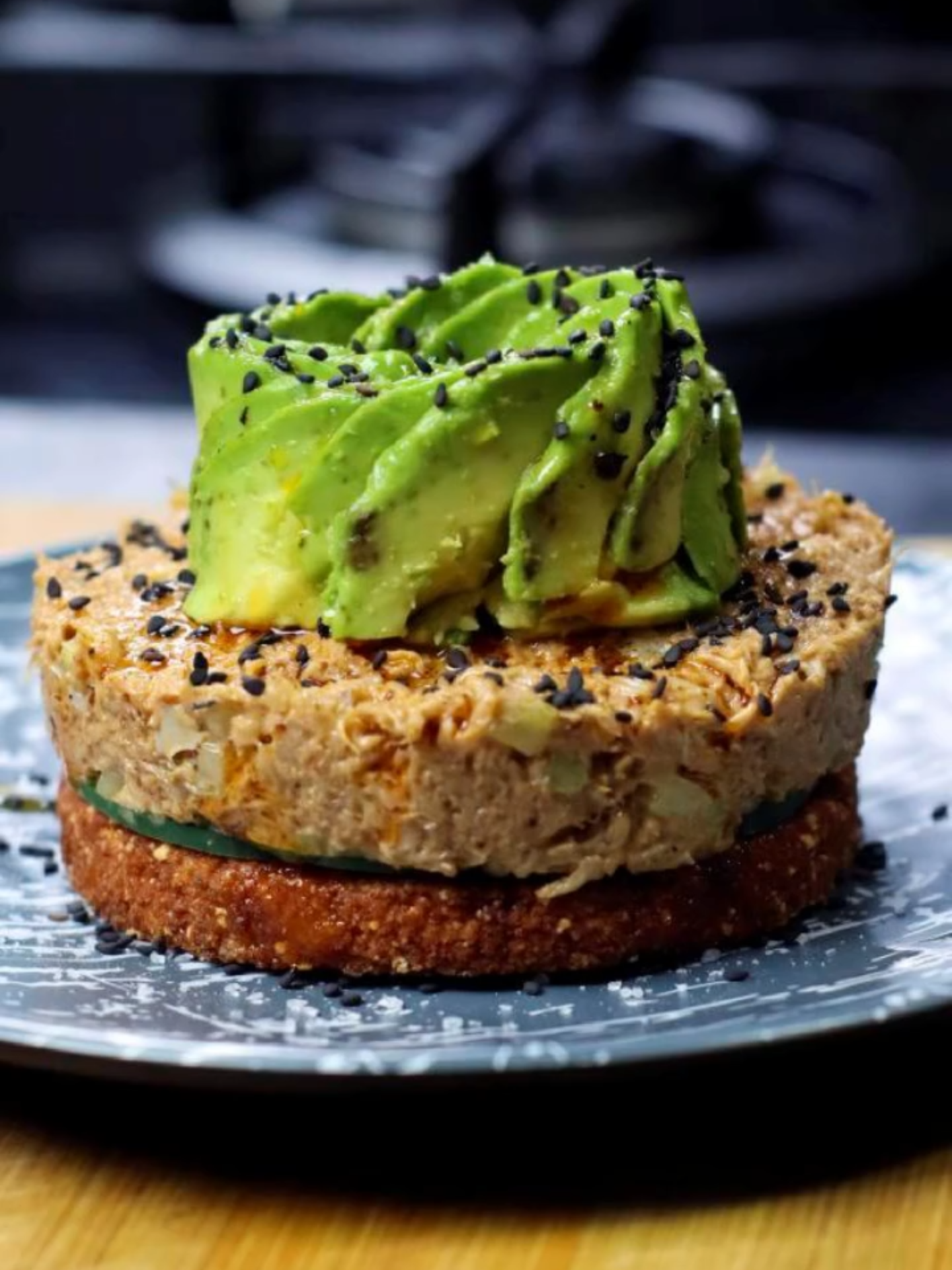 Goldo… no tires nada del refri 😏 Con lo que tienes ahí puedes armar un platillo que parece de restaurante caro 🤤🔥 #PorqueGordos #ComidaCasera #RecetasCreativas #CocinaMexicana #FoodPornMX #RecetasConSabor #GaboEnLaCocina #BotanasFaciles #CocinaConEstilo #HechoEnCasa