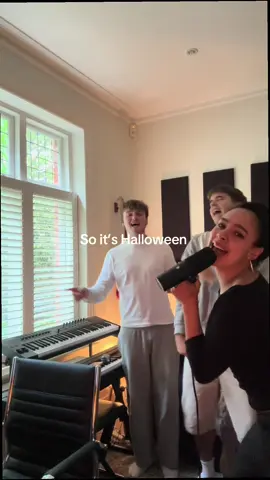 ITS SPOOKY SEASONN…. Look out for a song tomorrow ;)))  #newmusic #halloween #spookyseason #foryou #viral 