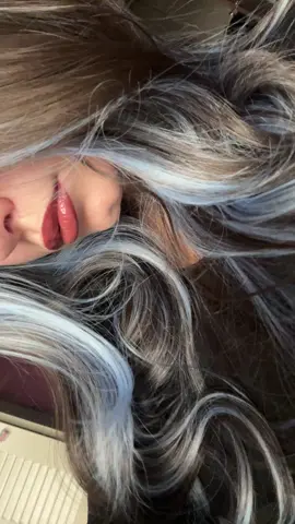 yea safe to say i'm never taking this off #bluehair #bluehairedgirl #wigtok #wlw #fypシ゚viral 