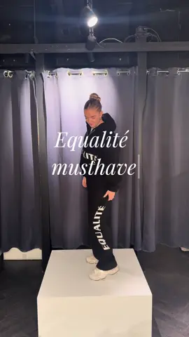 Equalité TEDDY tracksuit✨ #fashiontiktok #equalite #maradgomode #voorjou #outfit 