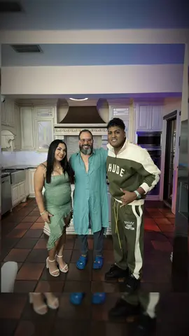 Con tu tío oti 😂😁