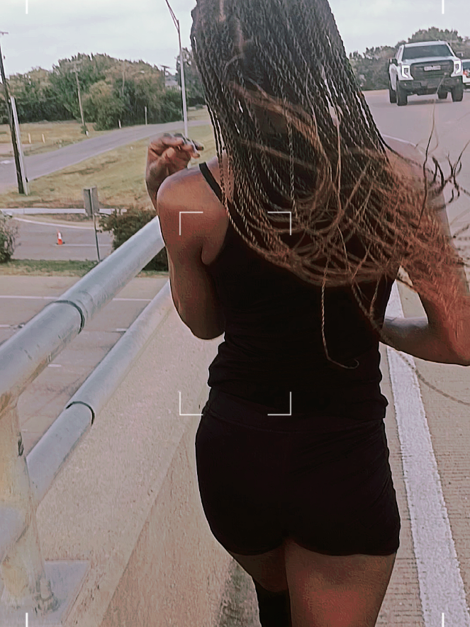 Finally did my hair...it's been too long 😃😲 Oh my favorite part is that this hairstyle is super duper light!!! I only used one pack of hair and still have some left over from it💪🏾😍🫶🏾 #kanakalon #twistbraids #hairbythulz 