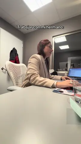 Trabajar con mi hermano es esto en cada break 🌝  #workwithmybrother #brothersister #fyppppppppppppppppppppppp #funnyvideos 