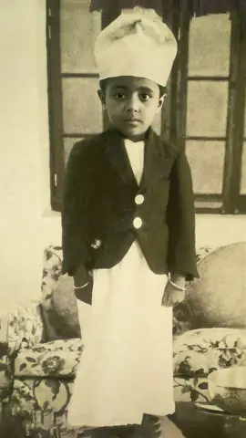 باني نهضة عُمان الحديثة السلطان قابوس رحمة الله عليه ، خمسون عاماً من العطاء 🇴🇲   #قابوس #قابوس_طيب_الله_ثراه #qaboos 