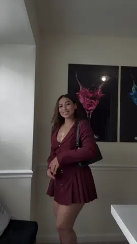 #OOTD #minimalaesthetic #foryoupage #ootdinspo #ootdfashion Wine tones & main character energy 🍷