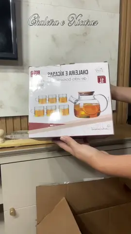 Surreal de linda 😍 #donadecasa #fyp #tiktokshop #chaleira #viral 