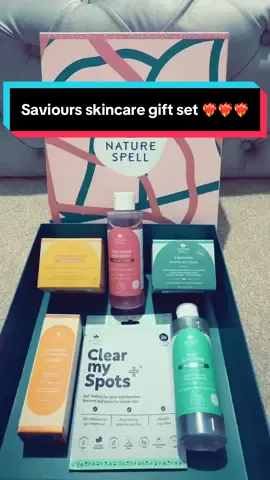 Wow 🤩 such amazing value for money #skincare #skincaretips #SkinCare101 #fyp #beautyhacks 