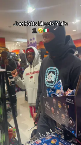 Park ya Kia in the garage tonight 🤣  #fyp#italian#growingupitalian#italy#comedy