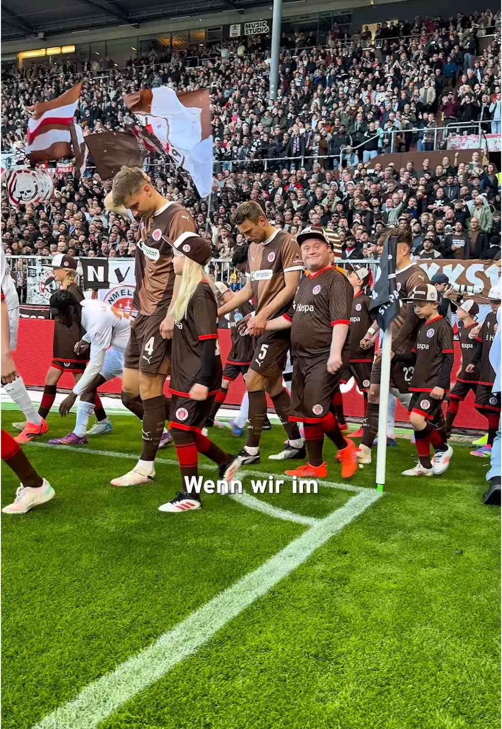 Anzeige/ 🚫 Kein Platz für Diskriminierung! Am 01.11. sind wir gemeinsam mit congstar und dem FC St. Pauli am Millerntor, um beim Spiel gegen Gladbach ein Zeichen zu setzen: 👉 Für faires Pöbeln – ohne Hass, ohne Diskriminierung, mit Herz! 💪⚽️ #KeinPlatzFürDiskriminierung #FairesPöbeln #FCSP #Congstar #Millerntor 