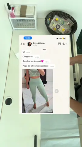 Por isso que eu falo que toda cliente que passa pela Moven acrescenta algo na nossa história ✨ Agora por conta da Crys vou sempre postar embalando o pedido de vocês 🤌🏻 Obrigada pela confiança Crys! 🥹🤎 #lojaonline #goiânia #Fitness #brasilia #fitnessmotivation 
