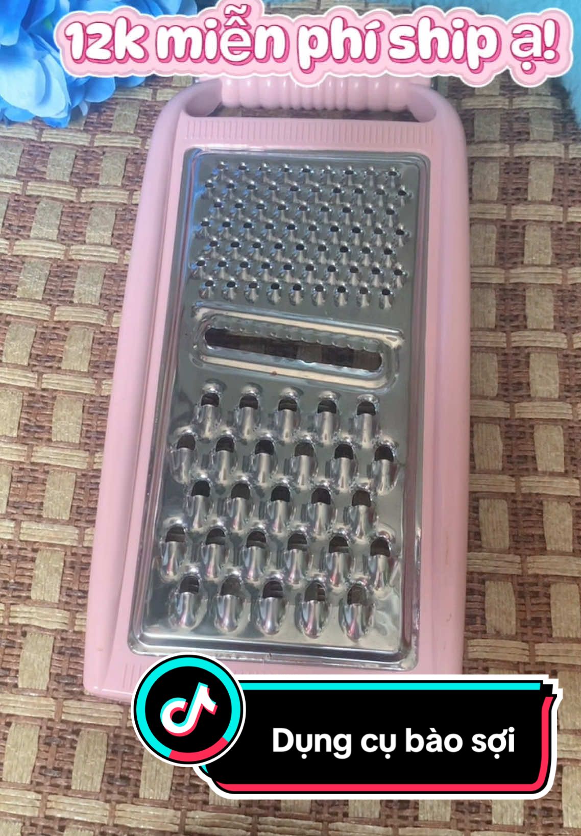 Dụng cụ bào sợi bằng thép không gỉ tiện lơi#dungcubaosoi #dungcubaoraucu #baoraucu #giadungtienich #giadungthongminh #baolong86 