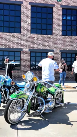 The Vicla meets hit different  www.LaViclaVida.com La Vicla Vida #viclas #vicla #laviclavida #motorcycle #viclashow       