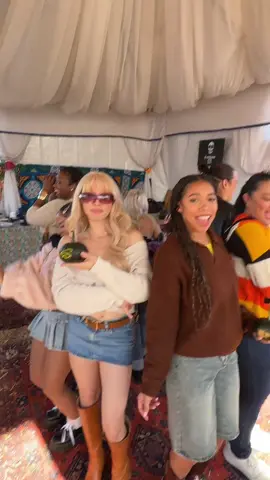 BEEZ IN THE TRAP 🐝  @HI I’M TATI 💕 @Alexis Carey @Azaila 🍓 @Ediza @Tori Kay  #pumpkinpatch #whatsgoingon #beezinthetrap #fypシ 