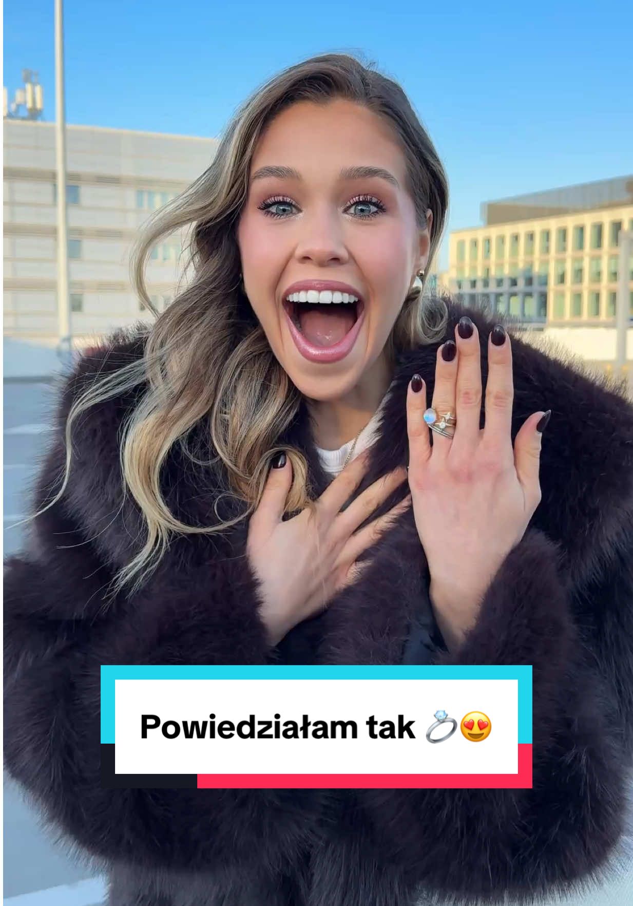 Powiedziałam tak!! 🥹💍🩵 Nie spodziewałam się, że w tym roku moje serce skradnie elektryczny Mercedes CLA z @mercedesautofrelik  🫢🚘💚 współpraca ambasadorska