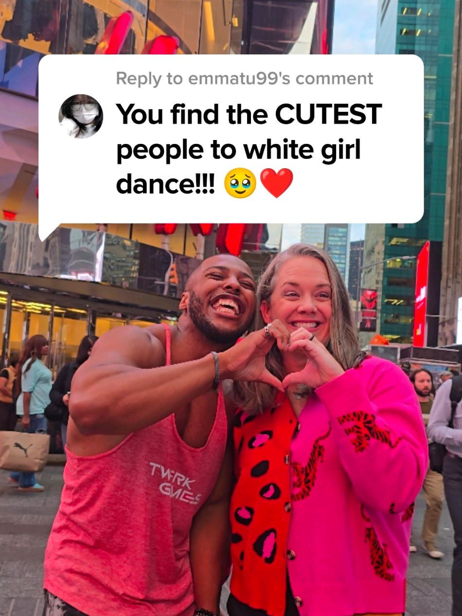 Came running out of H&M cause she saw me twerk 😂😂 #unsighted #yourloveismydrug #kesha #girlypop #whitegirldance 