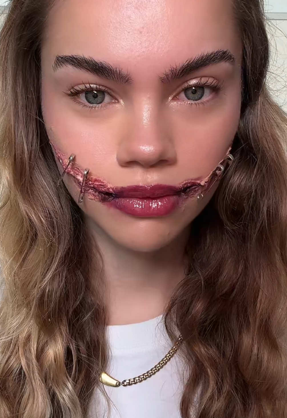 This is for the people who actually want to SCARE this Halloween #halloween #scarymakeup #halloweenmakeup 