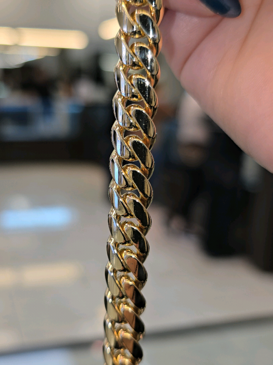 #tamayos #oro #webuygold #956 #cubanlink @TAMAYOS FABRICA DE ORO @TAMAYOS THE BIG STORE @TAMAYOS THE BIG STORE @tamayoshoustonoficial @tamayosbrownsville 