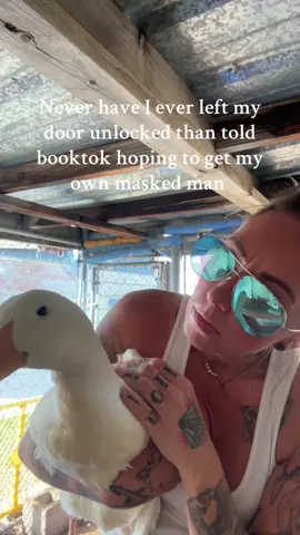 I’m never playing this game with these foul creatures again #BookTok #masktok #countrygirl #ducktok #maskedman 