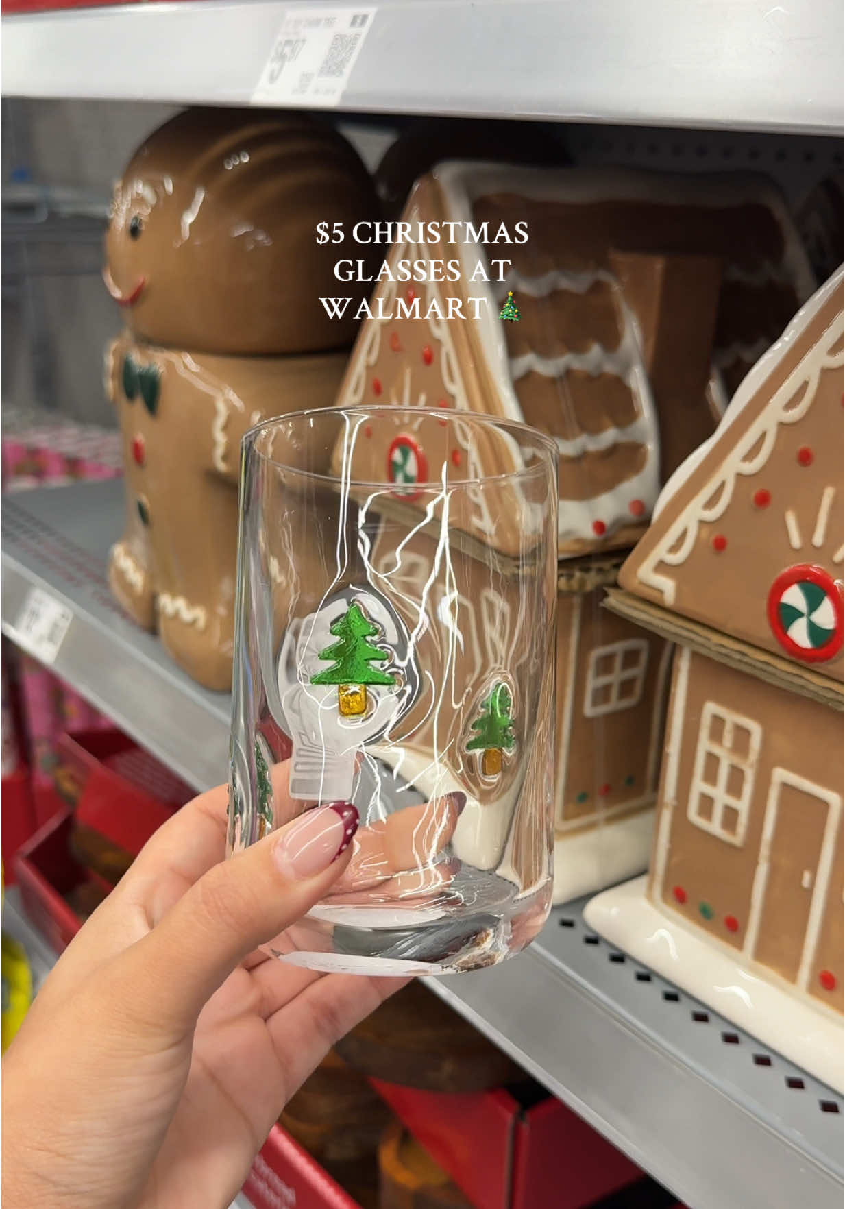 runnnn to walmart omg 🎄🎅🏼 @Walmart #christmas #latte #cups #affordable #holidaydrinks 