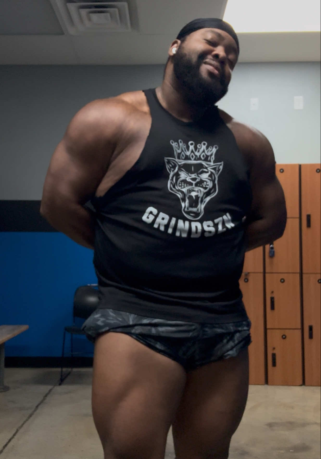 Shoulder Day fun day #grindszn #personaltrainer #Fitness #foryou #grindhard 