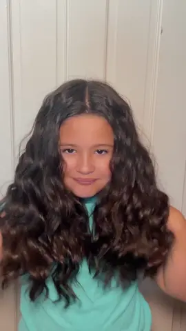 Been a @Redken girly since birth🫶🏼  Using Redken Naked Gloss Oil for the best most beautiful shiny hair🖤 #redken #redkenrepairs #hairtok #hairstyle #SelfCare 