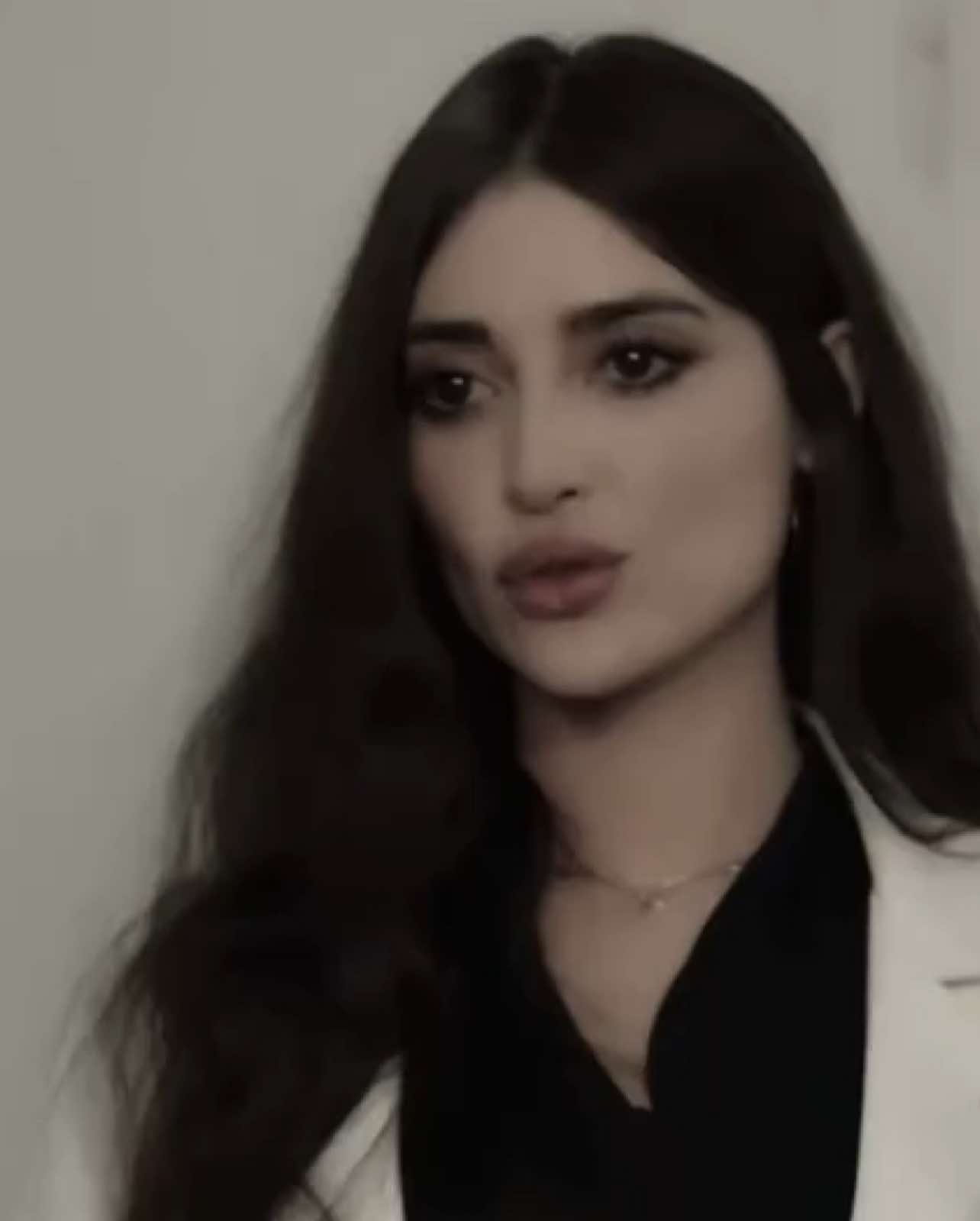 #melikeipekyalova #foryou #fyp 