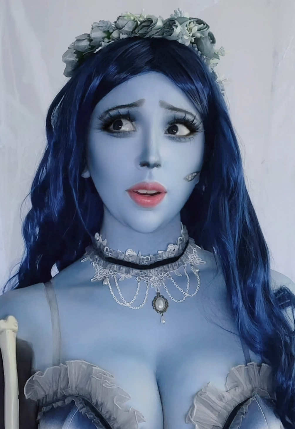 corpse bride was/is my fav tim burton movie 🦋💙💙💙 #corpsebride #corpsebridecosplay #emilycosplay #halloweencostume #cosplay 