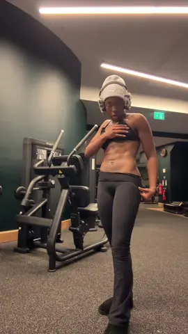 cardio didn’t save me eating right did. i could do all the cardio but eat like a pig look like a pig #fyp #wholefoods #gymrat #backday #cardio 