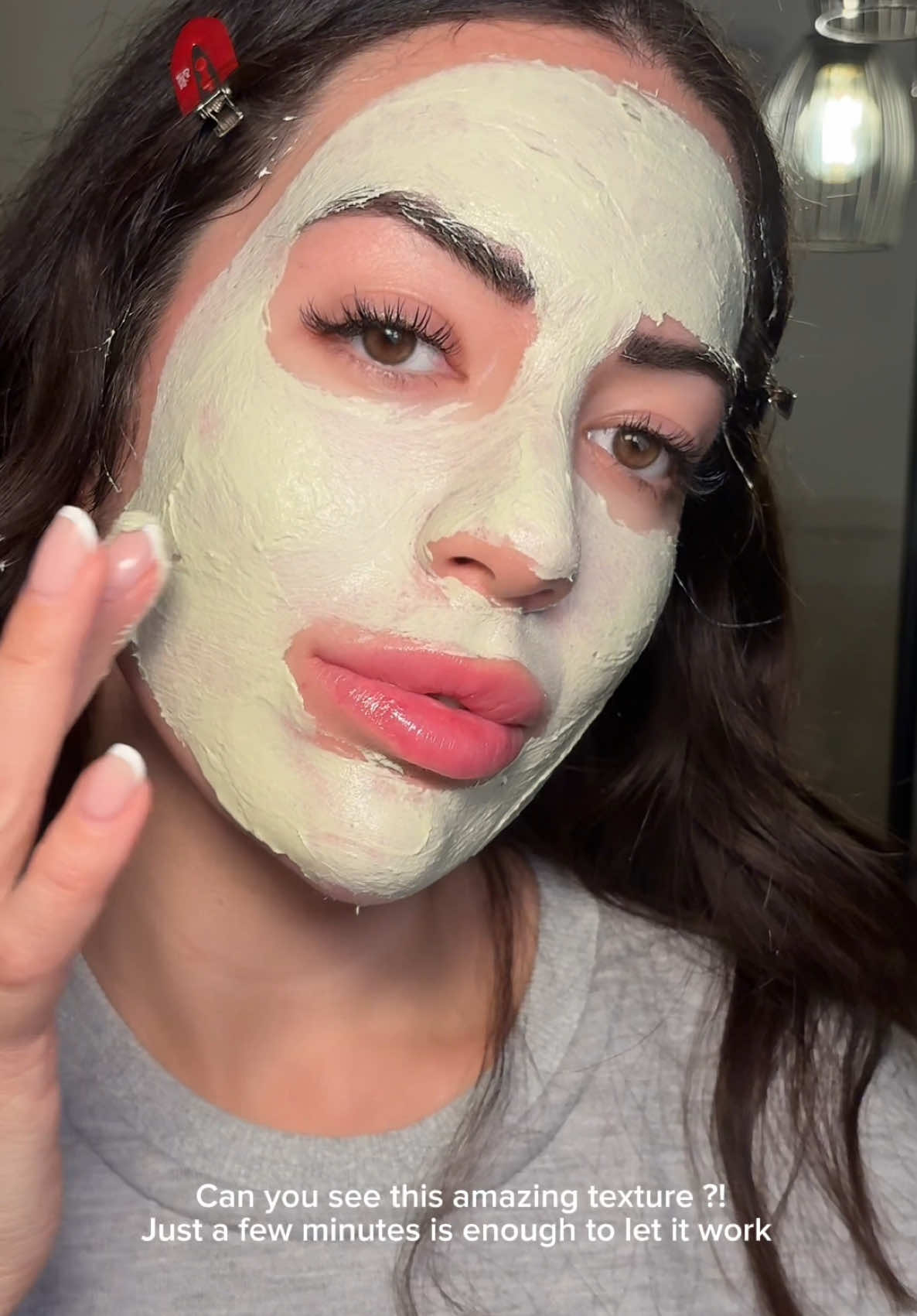 @redence_global Green Grape Gelato Pore Mask Cleanser , a pack cleanser that visibly reduces pores in just few minutes ✨ How cool is that?😍   *gifted  #redence #hyperpigmentation #koreanskincare #skintransformation #packcleanser 