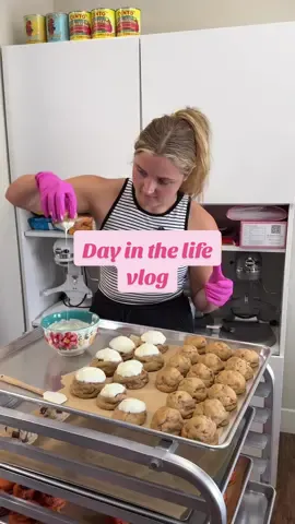 An insane day the week of my wedding😅🍪🤍💫 #bakeryowner #bakerlife #halloweencookies #smallbusinessowner #cookiebusiness 