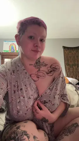 Get into that skin care babeee #foryoubabe #tattooartist #tattoos #lotion 