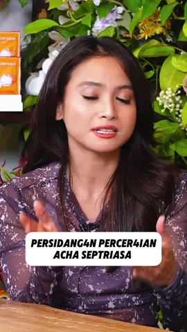 Acha sy0k,lahir dan besar di keluarga cemara harus ngalamin kyk gini gaesss. smw org nikah pasti gak bakal bayangin diposisi itu tp dy lbh ke gmn ya,pokoknya jauh bgt dari posisi itu lah krn lingkungannya cemara bgt,dan itu lbh sakit dari pisah sm suaminya🥺  #fyp #viral #achaseptriasa #podcast #dennysumargo